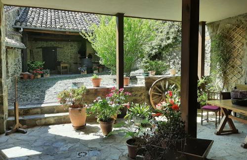 Suzanne & Richard Aparment - Photo 12