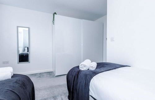 Lovely three bed home Manchester - Foto 27