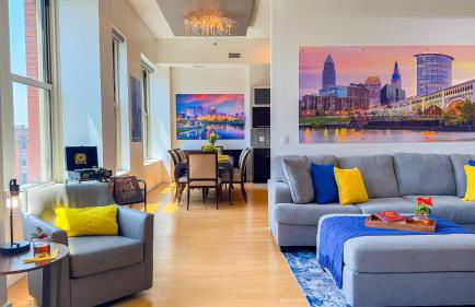 Downtown Cleveland: Steps To Sports & Events 2 Bedroom Condo by RedAwning - Foto 32