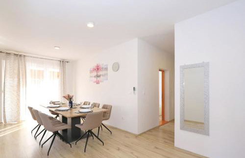 Holidayhouse Alirio with heated pool. - Foto 27