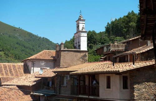 Charming House in Robledillo de Gata with Fireplace and Terrace - Foto 20