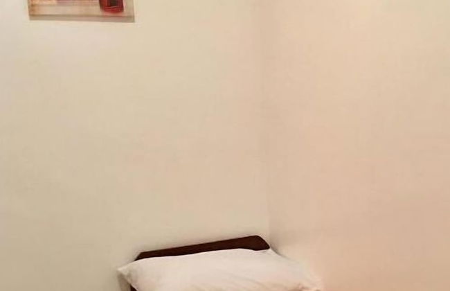 Rona's Townhouses - Photo 11