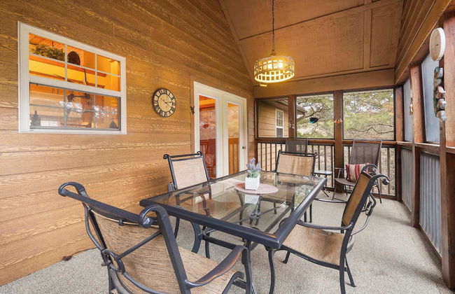 Creekside - 2 BDR Resort Cabin in Epic Location! - Photo 23
