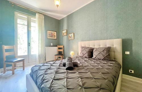 Bourgeois House - 16 personnes, Piscine, 6 chambres, 8 lits, 4 SDB, Centre-ville, CLIM - Foto 9