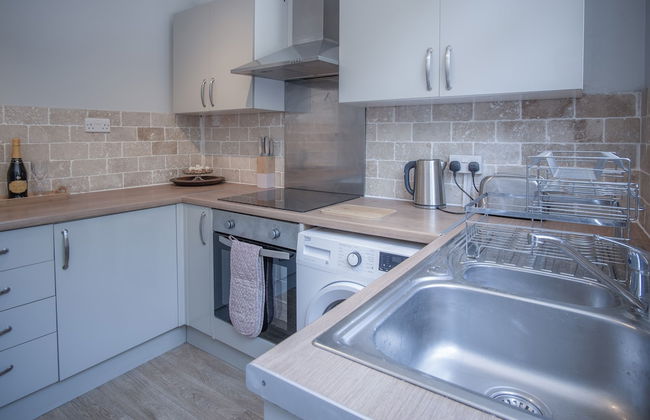 Langland Road - 2 Bedroom Town House - Photo 16