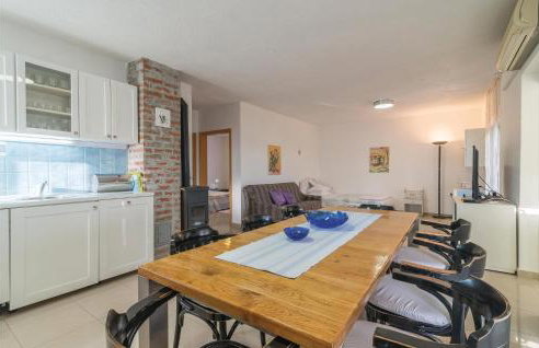 Awesome Home In Krkovic With Sauna - Photo 37