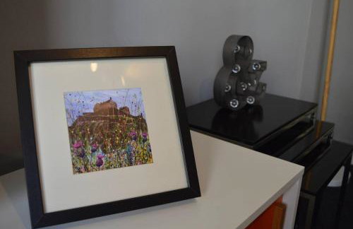 Large 2 bed flat, 2 bath, free parking & lift - Foto 9