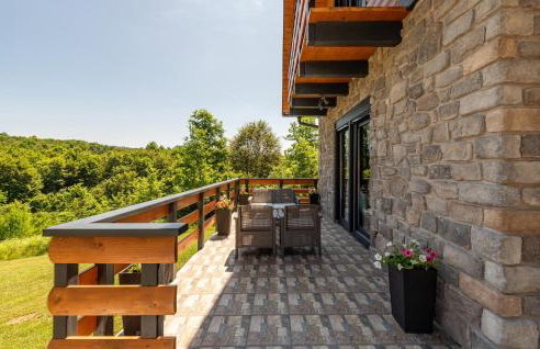 Lovely Home In Lipovlje - Photo 10