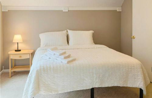 Large Villa 5 Beds, 3 Baths, Firepit, Cozy Stay - Foto 47