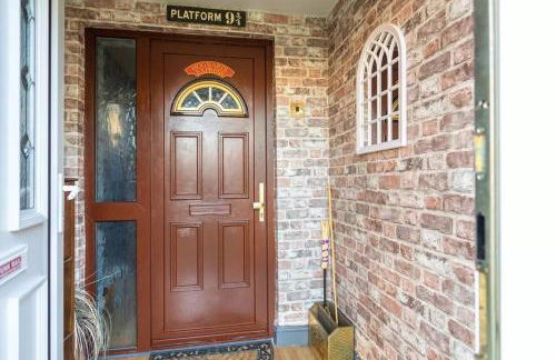 Hogwarts Hideaway Themed Property - Foto 12