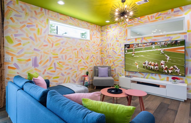 Eastside Home w Awesome Yard - Golf Pool Firepit - Foto 9