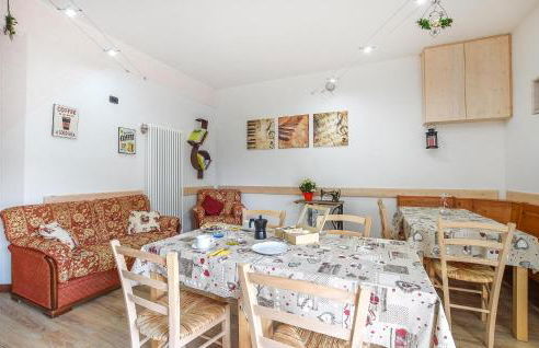 2 Bedroom Amazing Home In Sovramonte - Foto 17