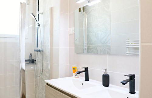 T4 Pro Groupes - 5min Airbus - 6pers - Parking - Foto 13