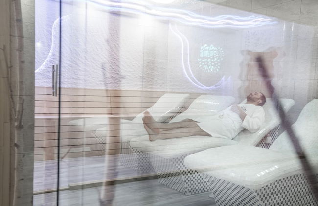 Sky Cabin Apartments - Photo 59