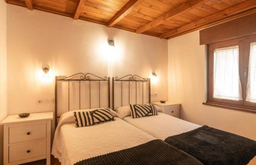 La Mariña de Tornin Cerca de Cangas de Onís - Foto 20