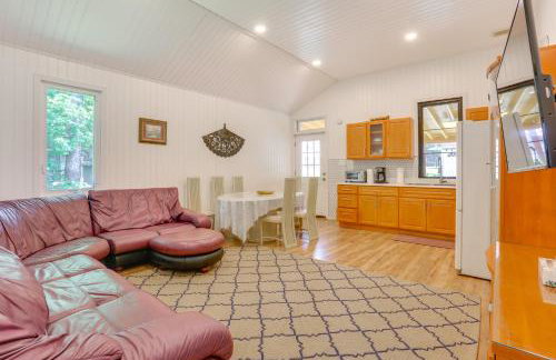 6 Mi to State Park Mongaup Valley Cabin! - Foto 3