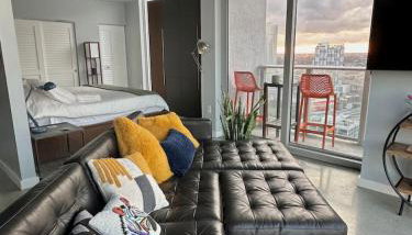 Luxury Loft 270 views, Rooftop Pool, Parking - Foto 2