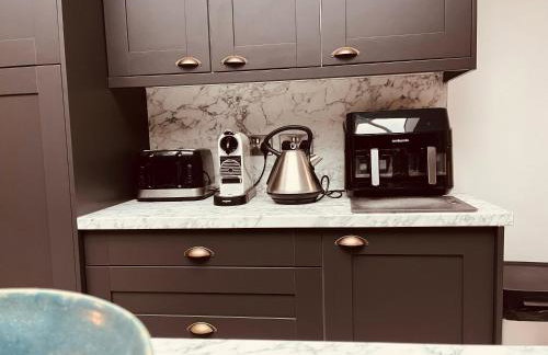 Stylish & Spacious Victorian Home near Severn Valley Railway & Safari Park - Foto 6