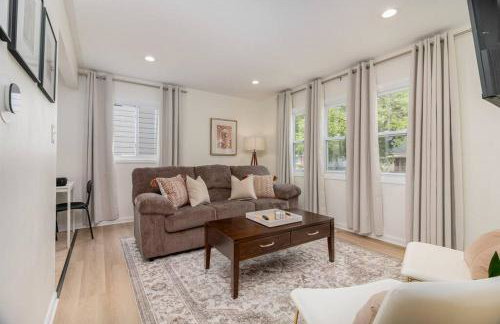 NEW!Comfy 3BR/2BA Home/Friendly City of Hazel Park - Foto 3