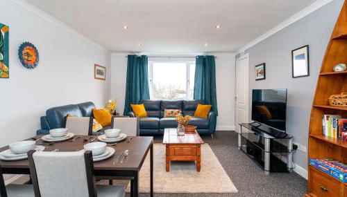 Lovely 3-bedroom flat with free parking - Foto 1
