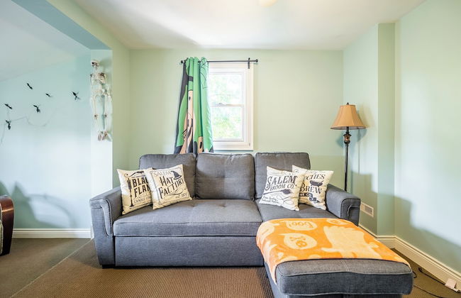 Cozy Houses in Downtown Toronto by GLOBALSTAY - Photo 9