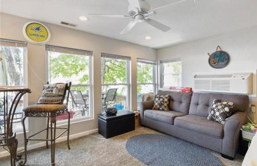 Lakefront Fishing Retreat with Trailer Parking Nearby - Foto 18