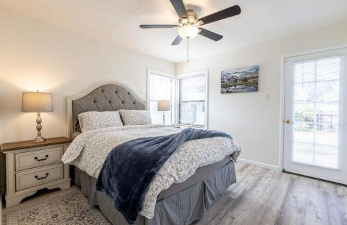 Quaint and Charming 4BR Tranquil Palo Alto Retreat - Photo 5