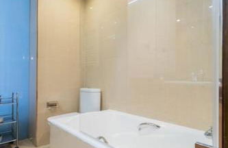 Frente al parque, en el centro - Foto 4