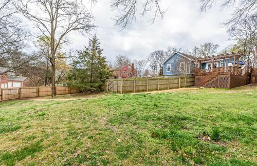 Historic East Nash Sleeps 6 - Foto 23