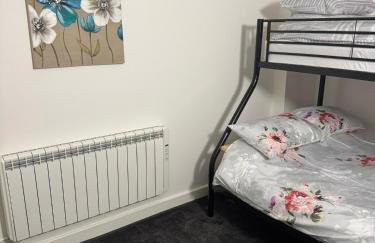 Quiet, Sleeps 7, Notts City, Transport, Motorpoint, Trent Bridge GF - Foto 4