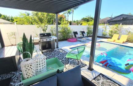 PoshPadz Pool Villa, Hot Tub, Near Beach, Sleeps 6 - Photo 8