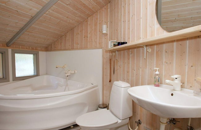 6 Person Holiday Home in Farso - Photo 15