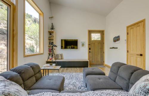 New Castle Getaway with Grill and Mountain Views! - Foto 6