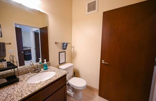 Cozy 1 Bedroom 1 Bathroom Near Mayo Clinic - Foto 16