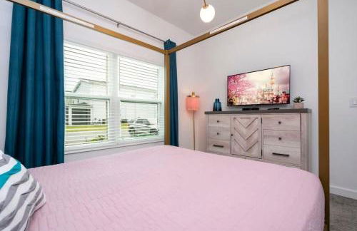 Gorgeous 4 Bd w Pool at Storey Lake Resort 4277 - Photo 16