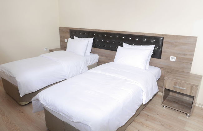 Royal Life Residence - Photo 14