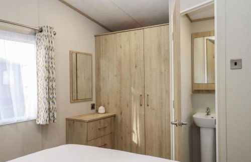 Caravan A24 at Landscove Holiday Park - Photo 14