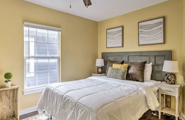 Urban Chic Townhome Near Downtown - Foto 7