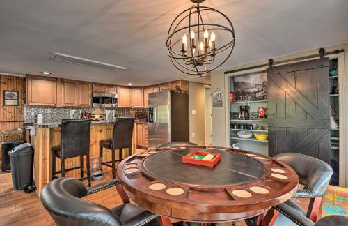 Cozy Cabin with Sunroom and Cacapon River Access! - Foto 7