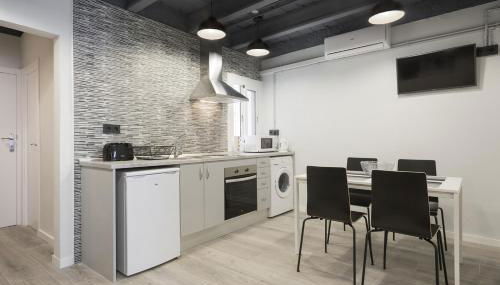 Stay U-nique Apartments Llobregat - Photo 2, dishwasher