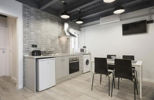 Stay U-nique Apartments Llobregat - Photo 2