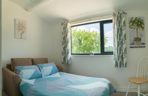 Stunning modern apartment in the Cotswolds sleeps six - Foto 35