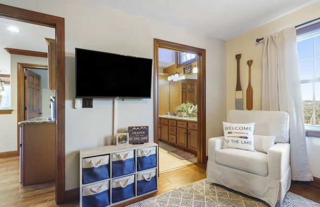 Table Rock Manor at Whitefish Bay - Photo 38