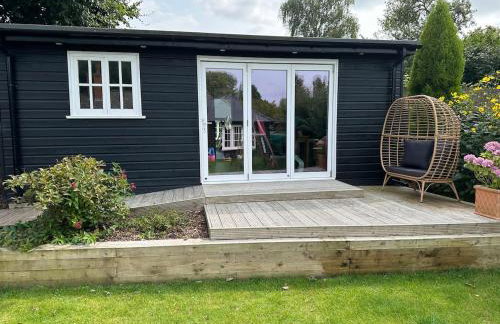 Peaceful Garden Cottage - Foto 16