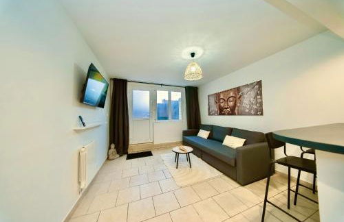 ValenStay - Logement Stade du Hainaut avec jardin - Foto 5