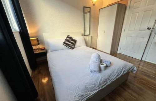 33SM Dreams Unlimited Serviced Accommodation- Staines - Heathrow - Foto 51