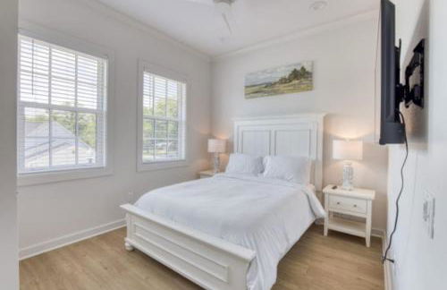 Magnolia Shore 5 - Steps to Beach, Pet-Friendly, Pool, Fast WiFi - Foto 7