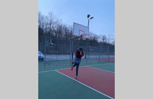 Regent Hilltop Cabin - Photo 17