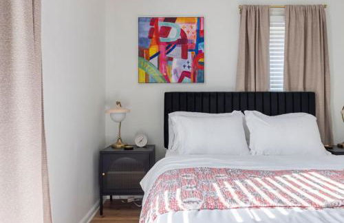 Family Friendly 3BR with Sunroom and Outdoor Area - Foto 12