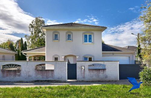 Belle Maison-St Exupéry- Groupama stadium-Viarhona-T3 - Foto 1